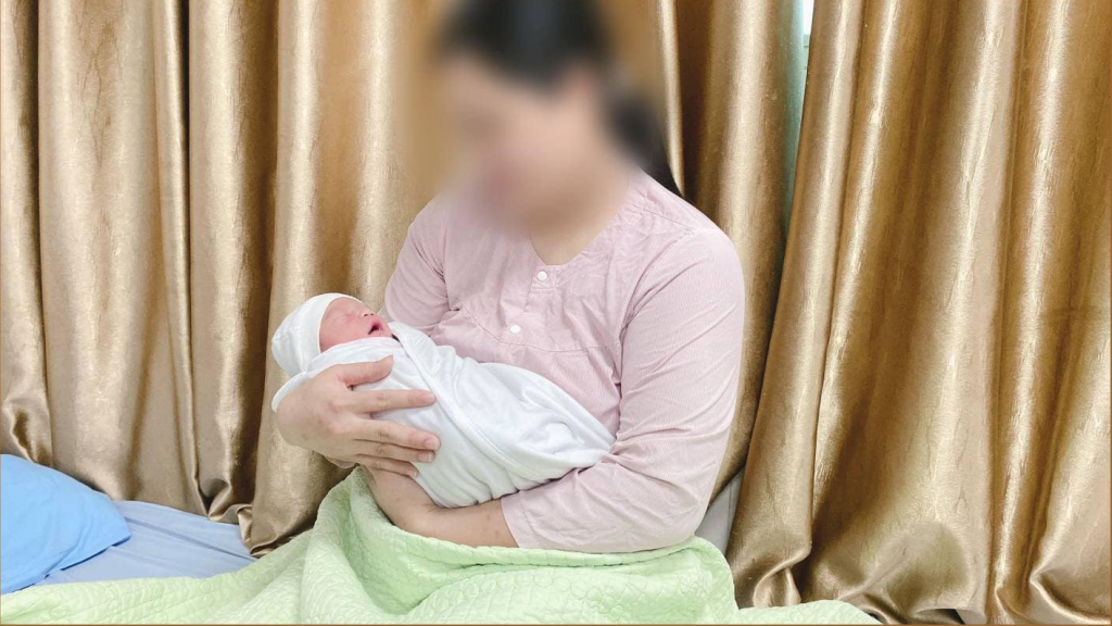 Cấp cứu kịp thời ca đẻ rơi tại nhà khi mang thai tuần thứ 39