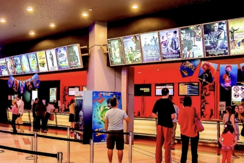 Xác định điện ảnh cũng là một ngành công nghiệp, một ngành kinh tế