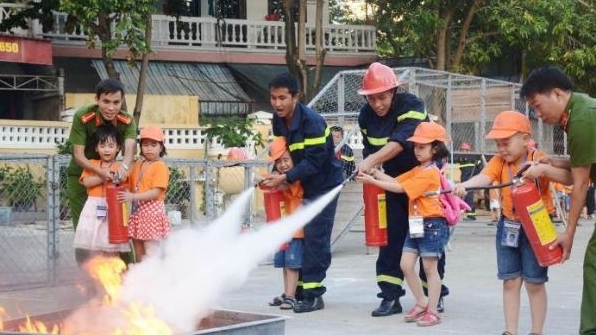 Ba Đình: Nâng cao kỹ năng phòng cháy, chữa cháy cho học sinh các cấp
