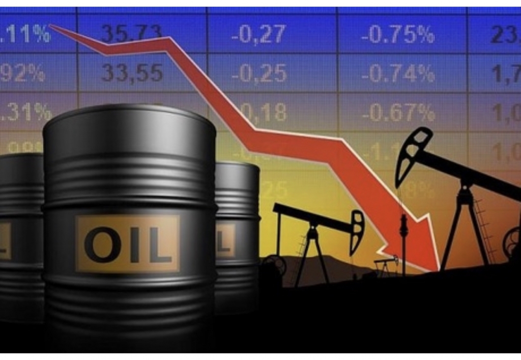 Giá xăng dầu hôm nay 16/3: Giá dầu thế giới giảm sâu, chạm mức thấp nhất trong 3 tháng qua