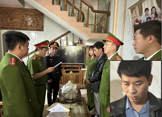 Công an tỉnh Thanh Hoá thi hành Quyết định khởi tố bị can và Lệnh bắt tạm giam 4 tháng đối với Lê Văn Khang.