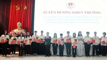 Hà Nội tuyên dương, khen thưởng học sinh giỏi quốc gia năm 2023