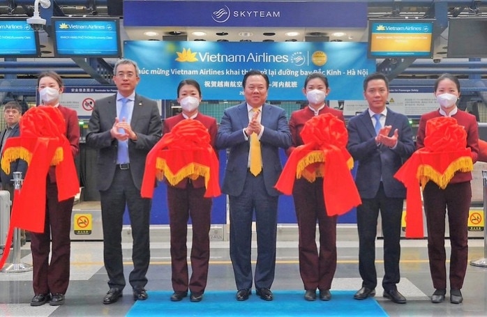 Hàng không Việt Nam đón khách bay thường lệ đầu tiên từ Trung Quốc sau 3 năm tạm dừng khai thác