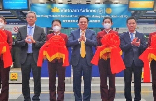 Hàng không Việt Nam đón khách bay thường lệ đầu tiên từ Trung Quốc sau 3 năm tạm dừng khai thác