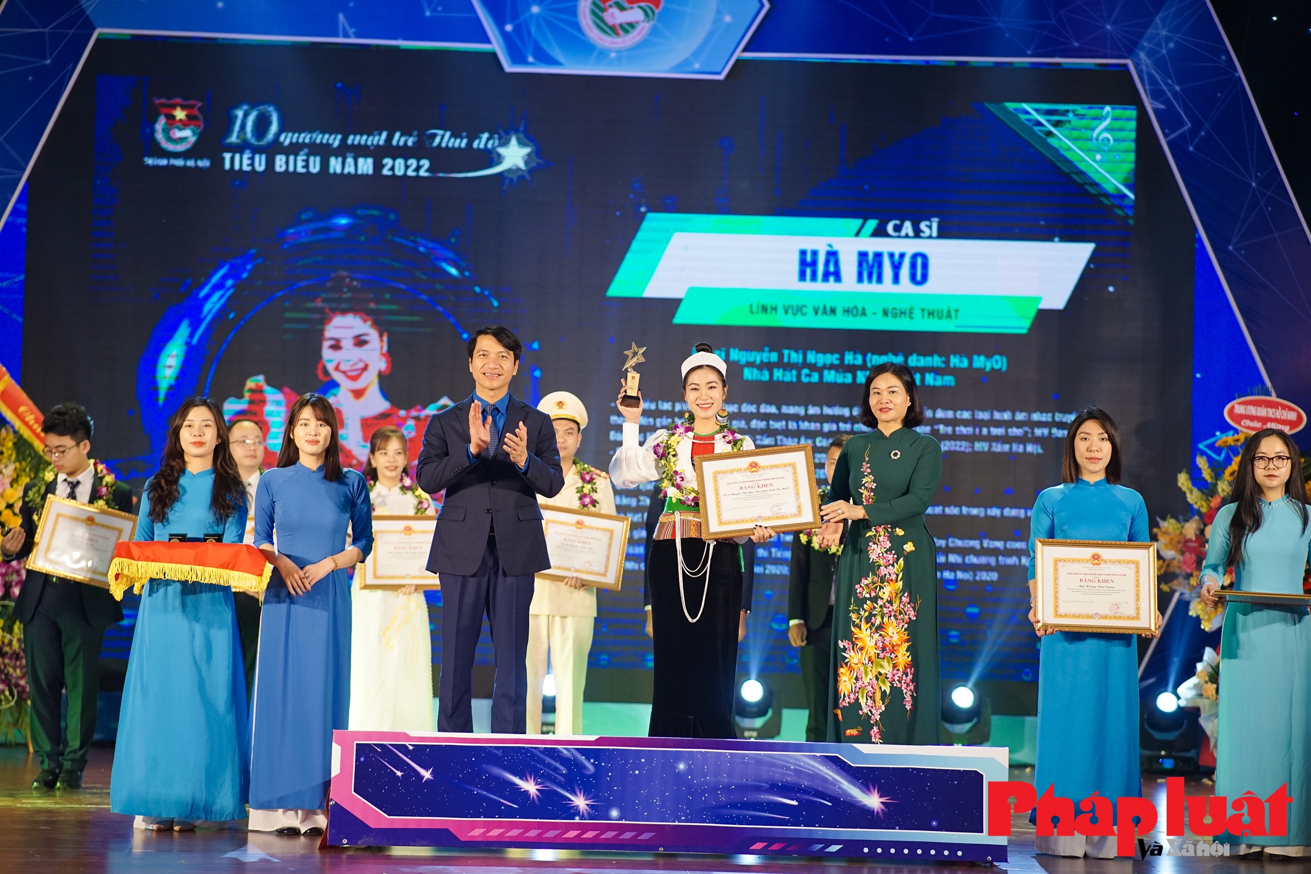 Hà Nội tuyên dương 10 Gương mặt trẻ tiêu biểu Thủ đô năm 2022