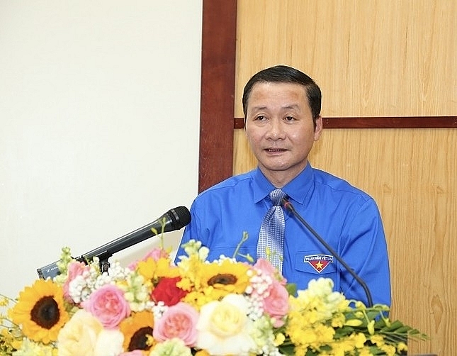 , Chủ tịch UBND tỉnh Thanh Hóa Đỗ Minh Tuấn đã chủ trì hội nghị đối thoại với 2.000 đoàn viên thanh niên.