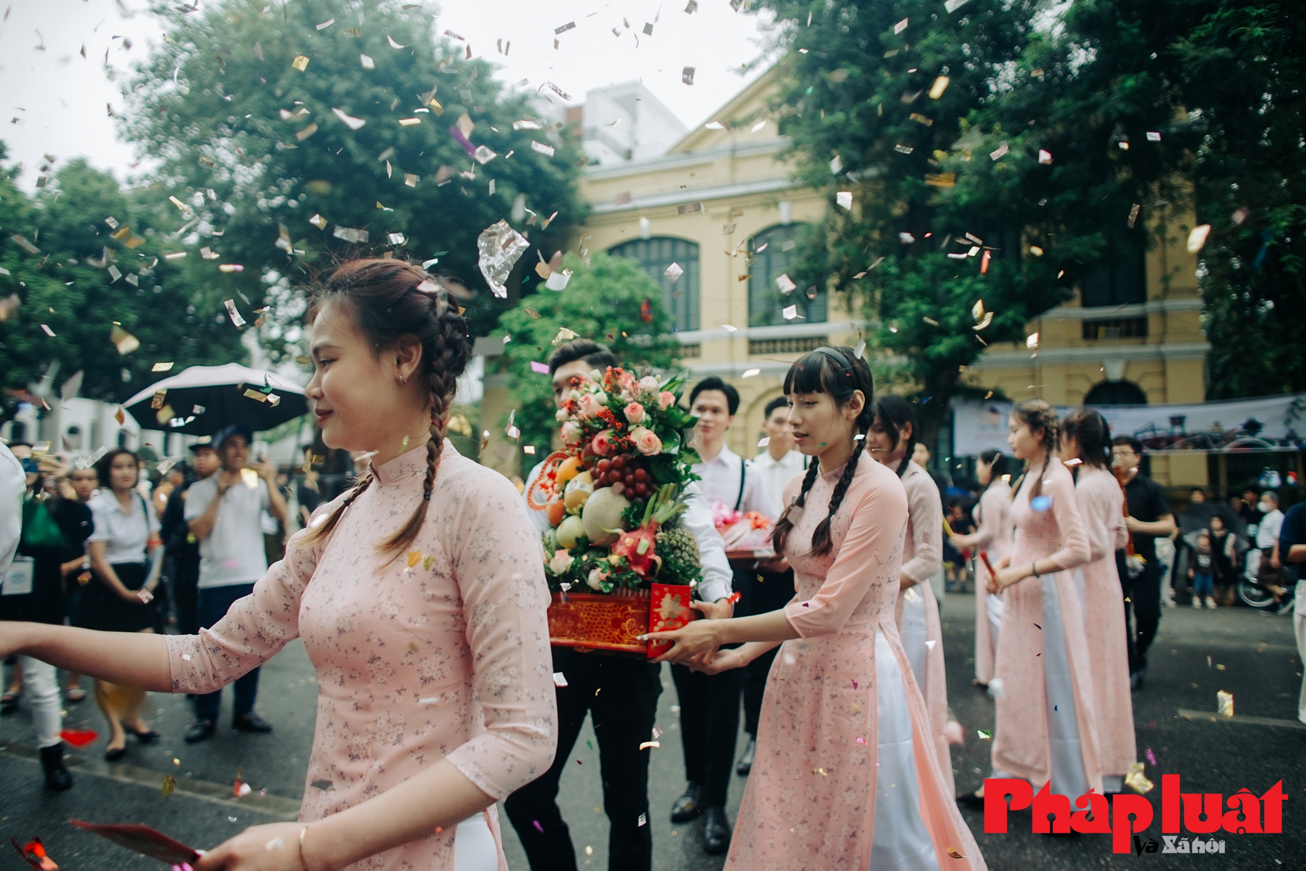 Tái hiện đám cưới của người Hà Nội xưa trên phố đi bộ