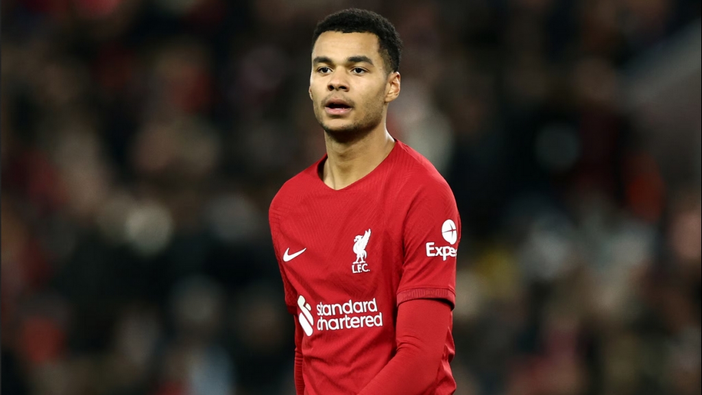 Liverpool đón "viện binh" trước đại chiến với Man City