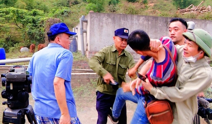 Hòa Bình: Điều tra, làm rõ các đối tượng hành hung nhóm phóng viên Báo Điện tử Dân Việt
