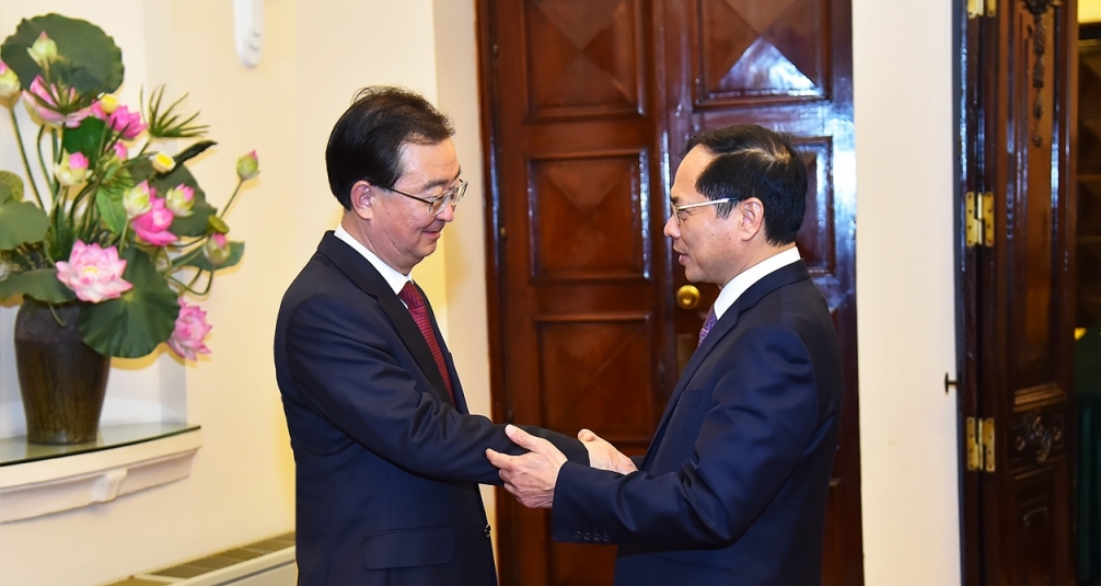 Bộ trưởng Ngoại giao Bùi Thanh Sơn tiếp Bí thư Tỉnh ủy tỉnh Vân Nam