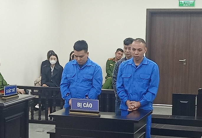 Hai bị cáo tại tòa