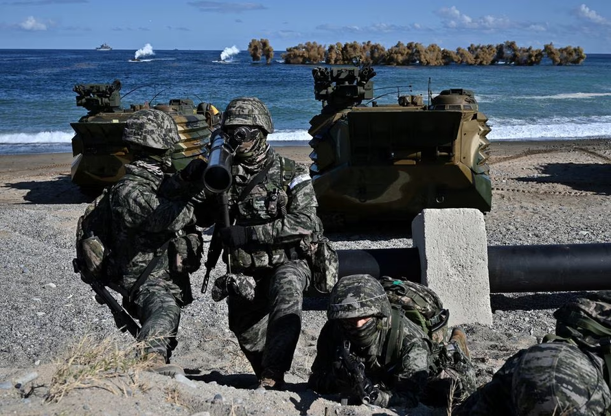 Mỹ và Hàn Quốc thực hiện tập trận chung đổ bộ bờ biển