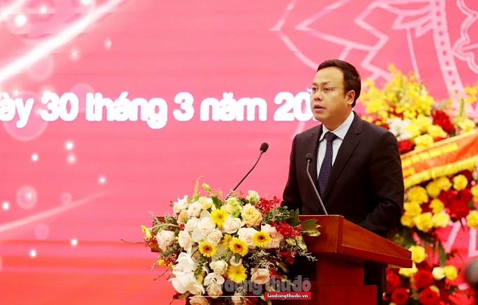 Chủ tịch LĐLĐ thành phố Hà Nội Phạm Quang Thanh phát biểu tại Lễ kỷ niệm.