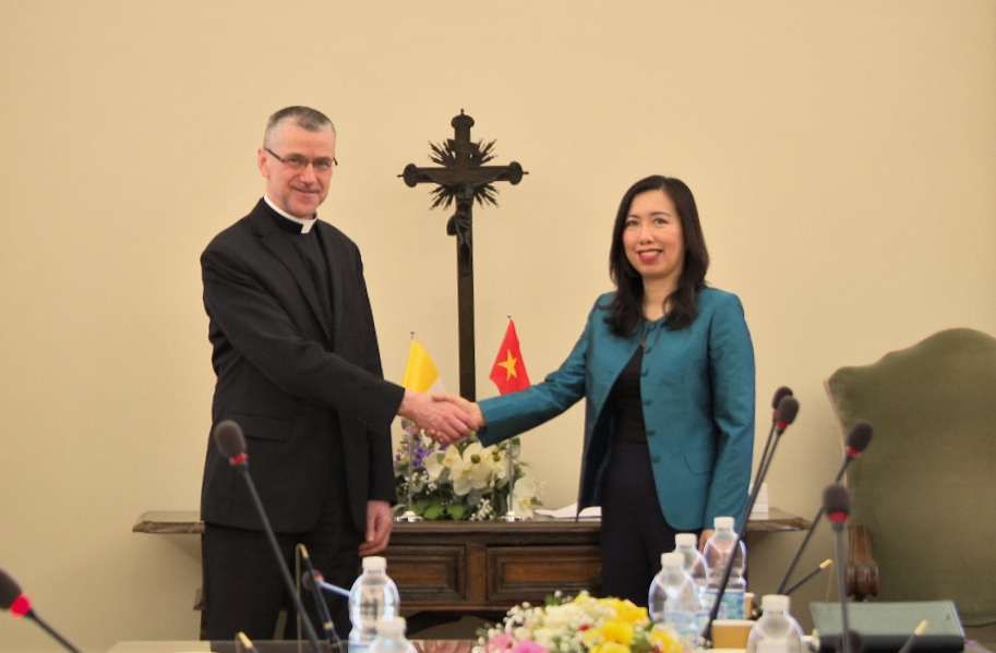 Việt Nam thực hiện nhất quán chính sách tôn trọng và bảo đảm tự do tín ngưỡng, tôn giáo của người dân