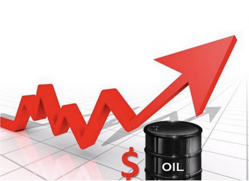 Giá xăng dầu hôm nay 4/4: Giá dầu thế giới tăng phi mã lên gần 85 USD/thùng