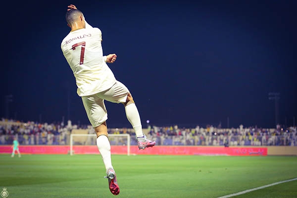 Al Nassr đại thắng trong ngày Ronaldo lập cú đúp