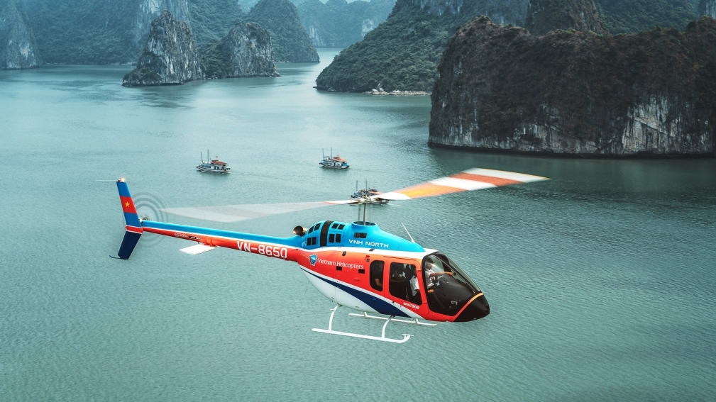 Rơi máy bay trực thăng trên vùng biển Hải Phòng - Quảng Ninh, 5 người gặp nạn