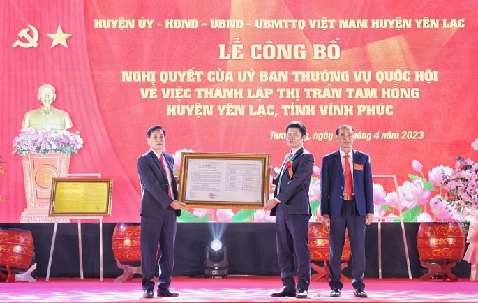 Vĩnh Phúc: Công bố quyết định thành lập thị trấn Tam Hồng, huyện Yên Lạc