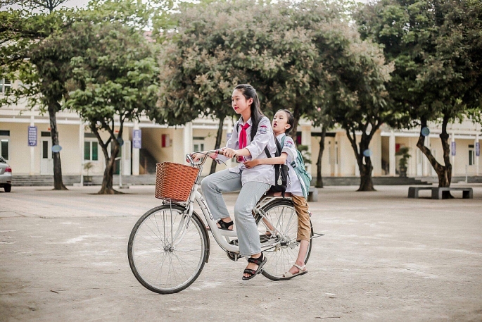 Cô học trò 3 năm chở bạn đến trường Cô học trò 3 năm chở bạn đến trường