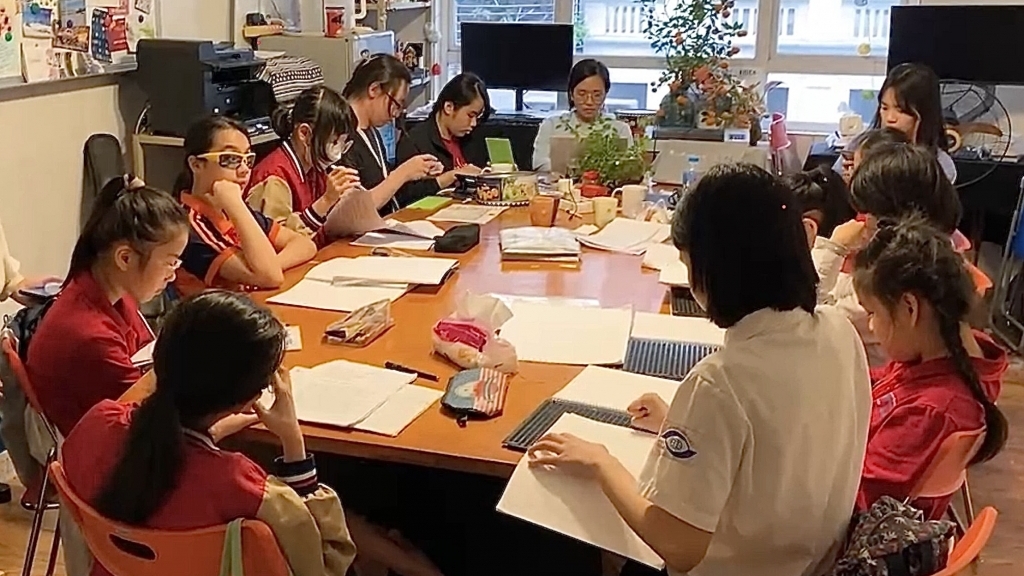 Lớp học tiếng Anh miễn phí cho trẻ khiếm thị tại Hà Nội