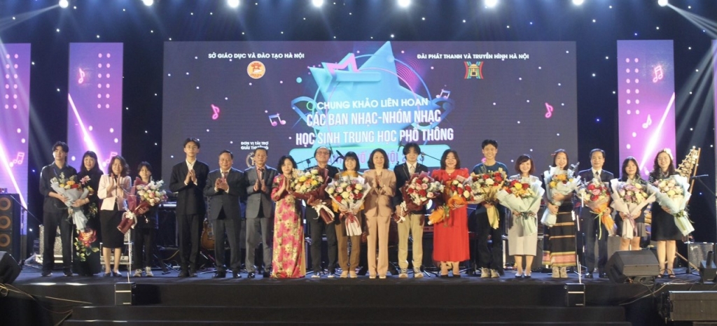 Trường THPT Việt Đức giành giải Nhất Liên hoan ban nhạc học sinh