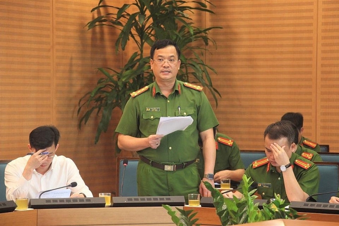 Đại tá Phạm Trung Hiếu, Trưởng phòng Cảnh sát phòng cháy, chữa cháy và cứu nạn, cứu hộ báo cáo tại hội nghị.