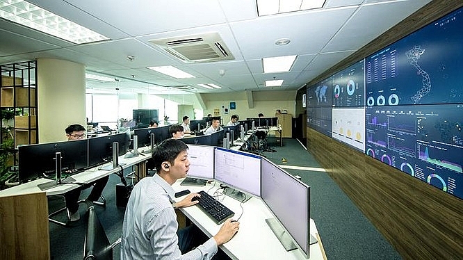 -	Hà Nội đã hoàn thành triển khai 25/25 Dịch vụ công trực tuyến thiết yếu. Ảnh tư liệu