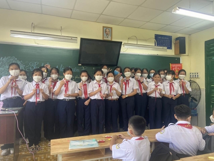 Sở Giáo dục và Đào tạo TPHCM yêu cầu học sinh đeo khẩu trang phòng chống dịch bệnh