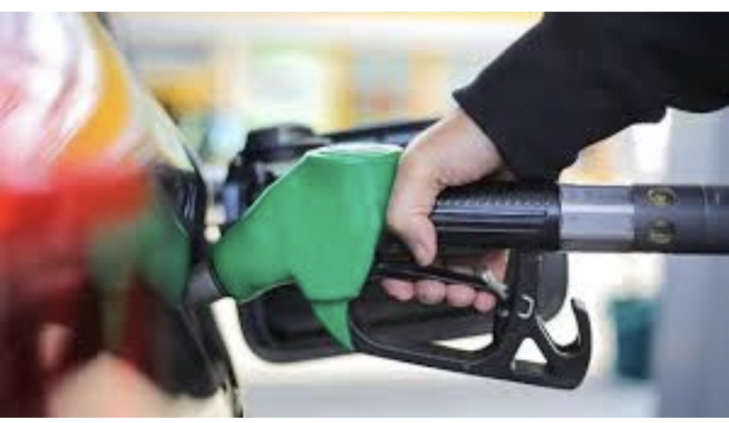 Giá xăng dầu hôm nay 20/4: Giá xăng trong nước đứng trước khả năng giảm trong kỳ điều hành mới