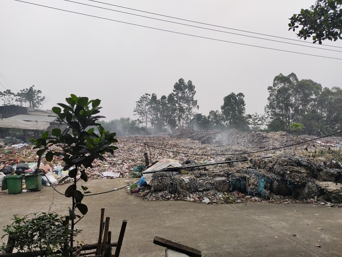 Vĩnh Phúc: Trạm đốt rác “hành” người dân thị trấn Hương Canh