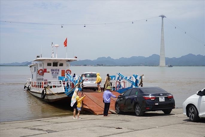 Hải Phòng tổ chức phân luồng phương tiện giao thông qua phà Gót