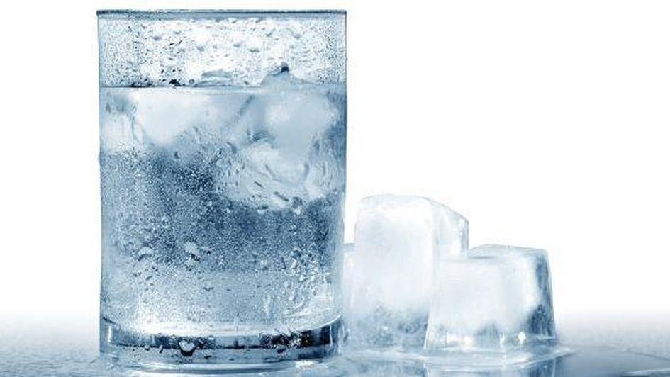 Những tác hại khôn lường của việc uống nhiều nước lạnh trong ngày nắng nóng