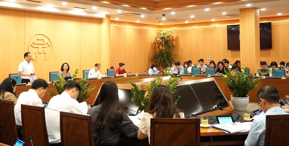 Quang cảnh buổi họp Ban chỉ đạo thi, tuyển sinh TP Hà Nội năm học 2023- 2024 diễn ra sáng 8/5.
