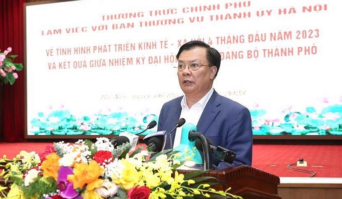 Bí thư Thành ủy Hà Nội Đinh Tiến Dũng phát biểu tại cuộc làm việc