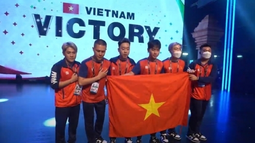 Đội tuyển Đột kích Việt Nam mang về huy chương Vàng eSports đầu tiên tại SEA Games 32