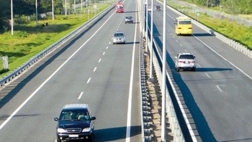 Bộ GTVT đề xuất thí điểm thu phí 9 tuyến cao tốc do Nhà nước đầu tư