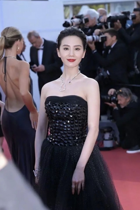 Nhan sắc kiều diễm của Lưu Thi Thi tại Cannes