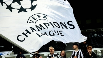 Đội bóng thứ 3 tại Premier League đoạt vé dự Champions League