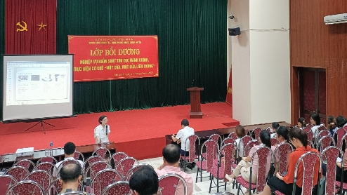 Bồi dưỡng nghiệp vụ kiểm soát TTHC thực hiện cơ chế "Một cửa, một cửa liên thông"