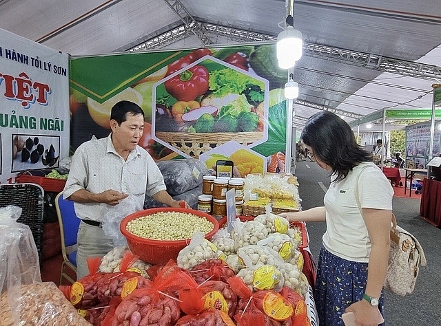 Tuần hàng trái cây, nông sản các tỉnh, TP tại Hà Nội diễn ra đến hết ngày 28/5.