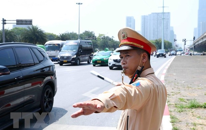 Ban Bí thư ban hành Chỉ thị về bảo đảm trật tự, an toàn giao thông | Giao thông | Vietnam+ (VietnamPlus)