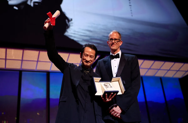 Giải đạo diễn xuất sắc nhất Cannes gọi tên Trần Anh Hùng