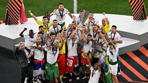 Sevilla đăng quang chức vô địch Europa League đầy kịch tính