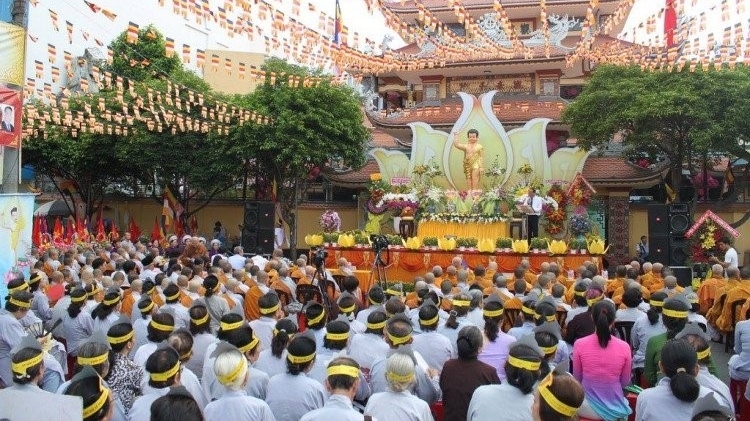 Bài cúng, văn khấn ngày Lễ Phật đản 2023 tại chùa và tại nhà