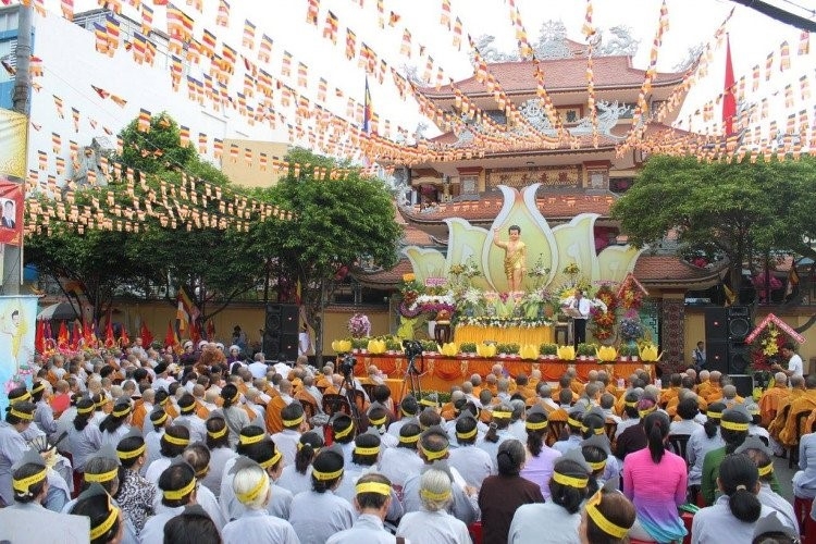 Quang cảnh tổ chức lễ Phật đản