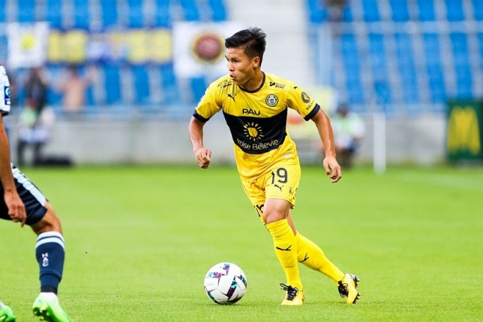 Vỡ mộng tại Pháp, Quang Hải đạt thỏa thuận rời Pau FC?