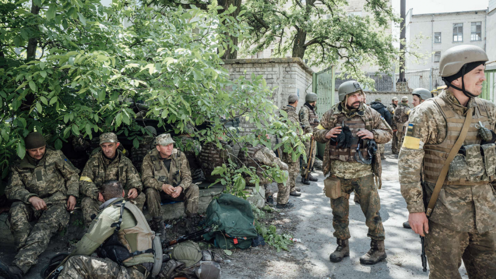 Ukraine bắt đầu cuộc phản công quy mô lớn