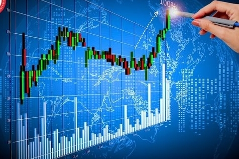 VN-Index vượt mốc 1,100, cổ phiếu ngân hàng tiếp tục dẫn dắt