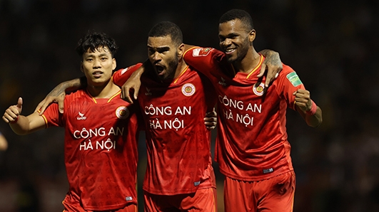 Công an Hà Nội thắng thuyết phục trong trận cầu “6 điểm”