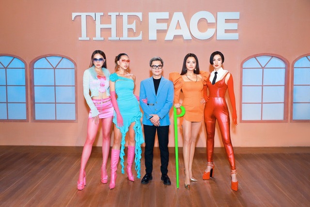 Bị chỉ trích cố tình tạo drama vị trí đứng, nhà sản xuất The Face Vietnam nói gì?
